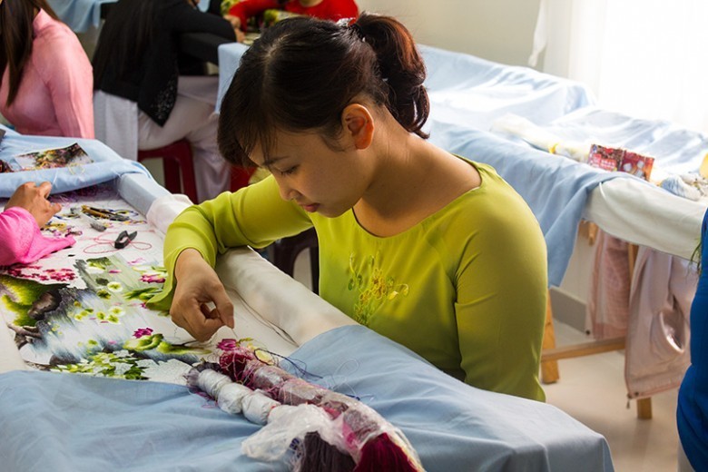 Thương hiệu nghề thêu ren Thanh Hà không chỉ được biết đến tại thị trường trong nước mà đã vươn tới nhiều nước trên thế giới.